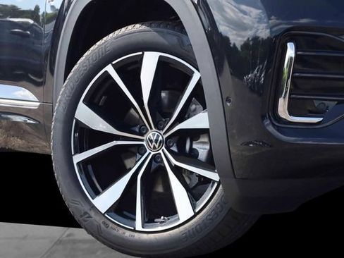 New 2026 Volkswagen Atlas SEL Premium R-Line AWD/4WD image 3