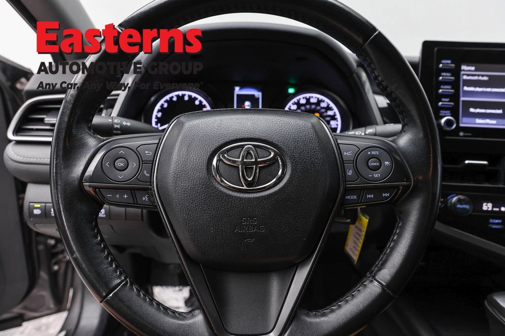 Used 2024 Toyota Camry SE FWD image 12