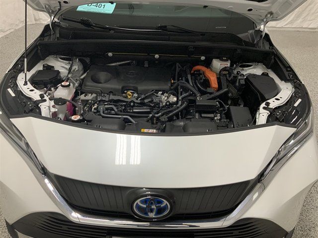 Used 2024 Toyota Venza XLE AWD/4WD image 8