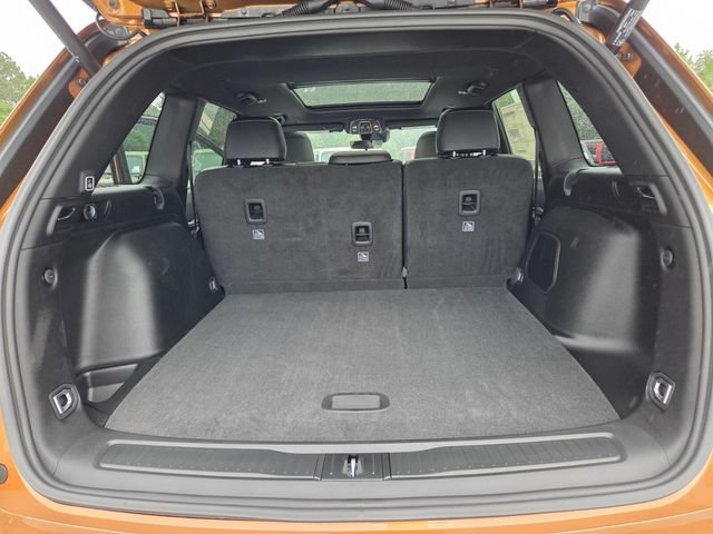 New 2026 Jeep Grand Cherokee Limited w/ Limited Altitude Package RWD image 28