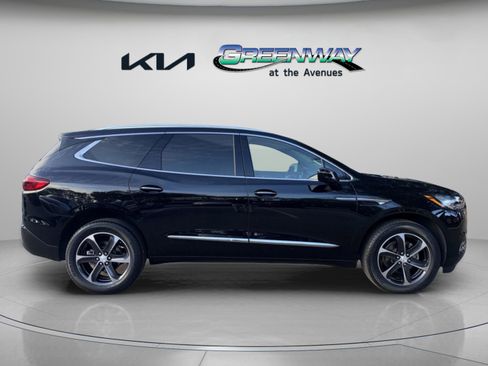 Used 2020 Buick Enclave Essence w/ Sport Touring Edition image 5