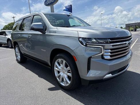 Used 2023 Chevrolet Tahoe High Country w/ Premium Package AWD/4WD image 2