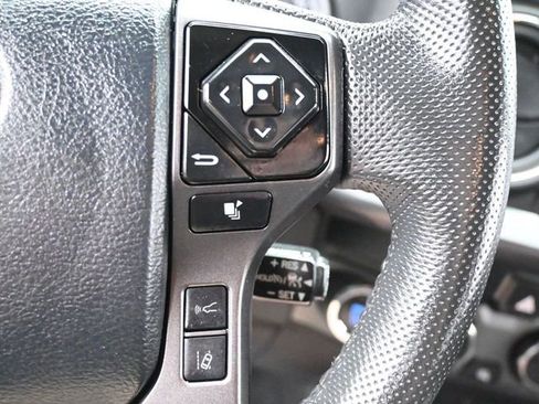 Used 2023 Toyota Tacoma TRD Off-Road w/ Technology Package AWD/4WD image 17