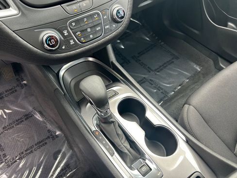 Used 2024 Chevrolet Malibu LT FWD image 21