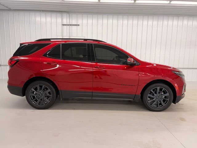 Used 2023 Chevrolet Equinox RS w/ RS Leather Package FWD image 6