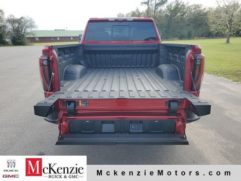 New 2026 GMC Sierra 3500 AT4 w/ AT4 Premium Plus Package AWD/4WD image 32