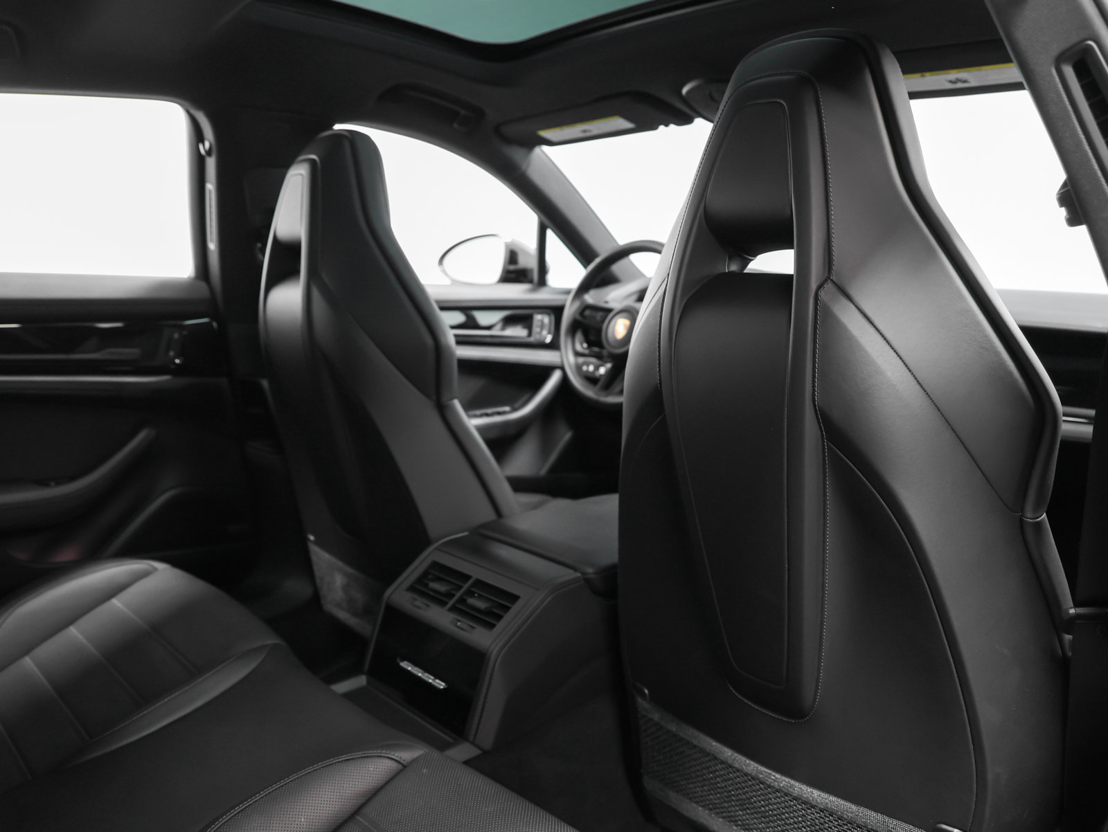 Certified 2025 Porsche Panamera 4 AWD/4WD image 25