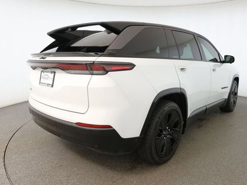 Used 2024 Jeep Wagoneer Launch Edition image 4