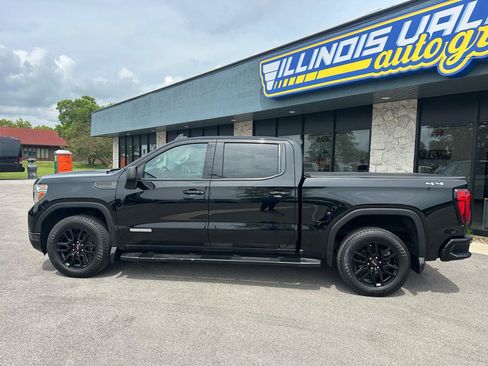 Used 2020 GMC Sierra 1500 Elevation w/ Elevation 2.7L Value Package AWD/4WD image 4