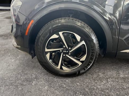 Certified 2023 Kia Sportage LX AWD/4WD image 12