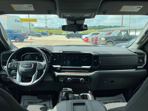 Used 2022 GMC Sierra 1500 Elevation AWD/4WD image 13