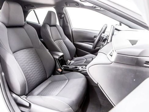 Used 2022 Toyota Corolla SE image 33