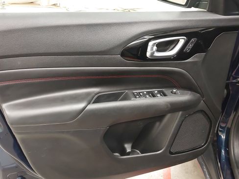 Used 2024 Jeep Compass Trailhawk w/ Trailhawk Elite Group image 24