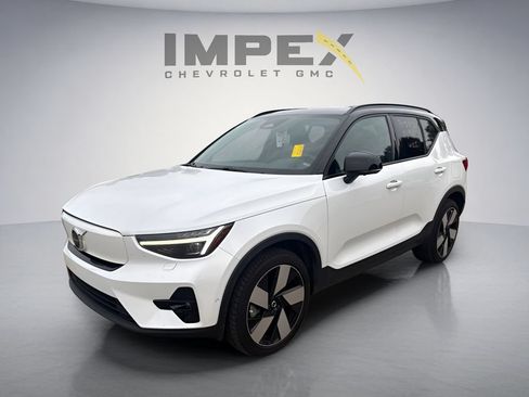 Used 2023 Volvo XC40 Recharge Ultimate AWD/4WD image 1