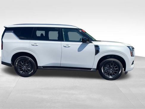 Used 2025 Nissan Armada SV RWD image 7