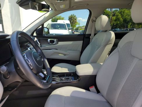Used 2023 Kia Sorento SX AWD/4WD image 19