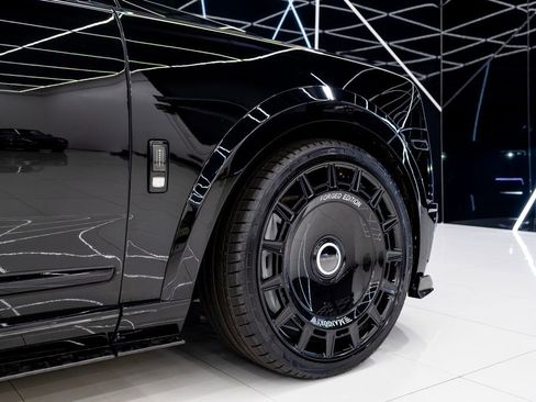 Used 2023 Rolls-Royce Cullinan image 10