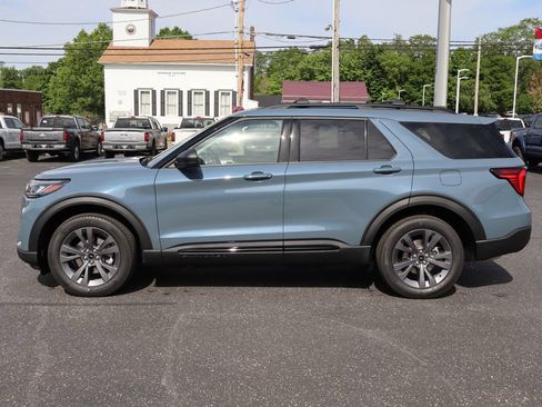 New 2026 Ford Explorer Active AWD/4WD image 17