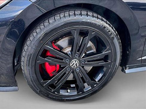 Used 2022 Volkswagen Jetta GLI Autobahn w/ GLI Black Package FWD image 10