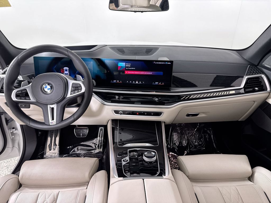 Used 2025 BMW X5 M60i AWD/4WD image 21