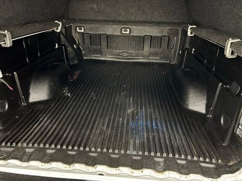 Used 2019 Chevrolet Colorado W/T w/ WT Convenience Package RWD image 9