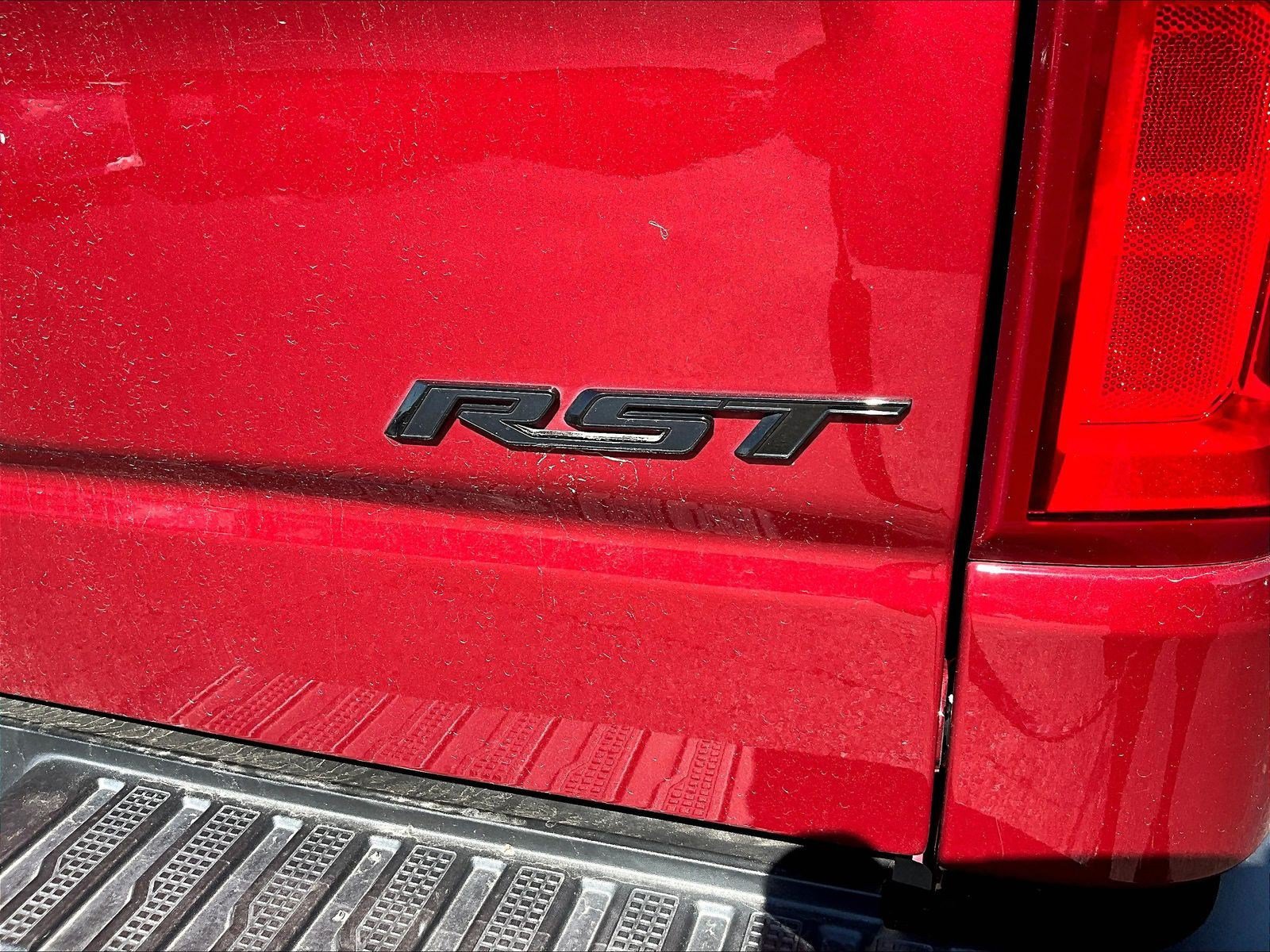 Used 2020 Chevrolet Silverado 1500 RST AWD/4WD image 24