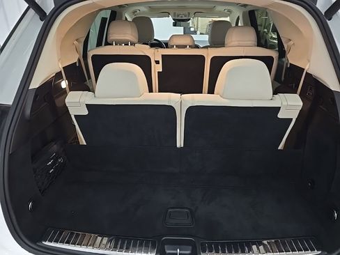 Used 2024 Mercedes-Benz GLE 350 4MATIC w/ 3rd Row Seat Package image 12