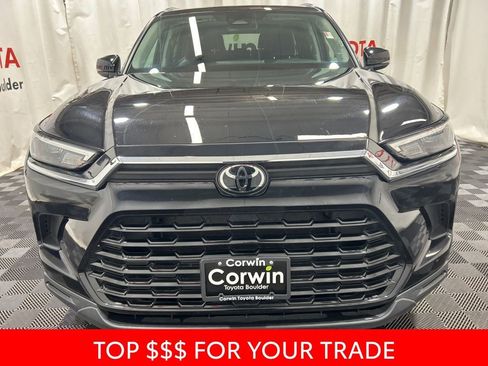 Used 2025 Toyota Grand Highlander AWD image 2
