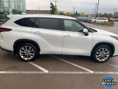 Used 2023 Toyota Highlander Limited image 6