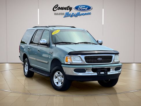 Used 1998 Ford Expedition XLT AWD/4WD image 1