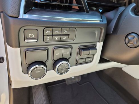 New 2026 Chevrolet Tahoe Premier w/ Sun And Tow Package image 19