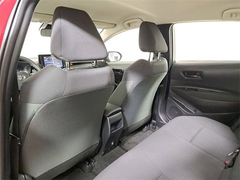 Used 2022 Toyota Corolla LE image 11