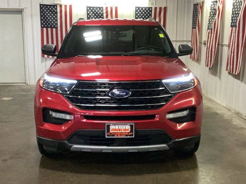 Used 2020 Ford Explorer XLT w/ Equipment Group 202A image 17