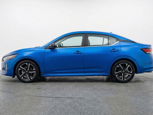 Used 2025 Nissan Sentra SV FWD image 5