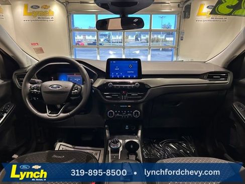 Used 2023 Ford Escape Active w/ Cold Weather Package image 7