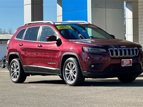 Used 2020 Jeep Cherokee Latitude Plus image 2
