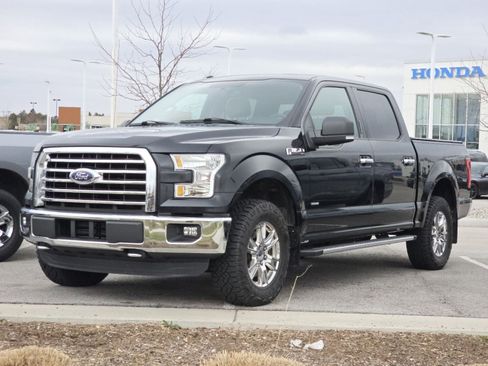 Used 2016 Ford F150 XLT w/ Equipment Group 302A Luxury image 4