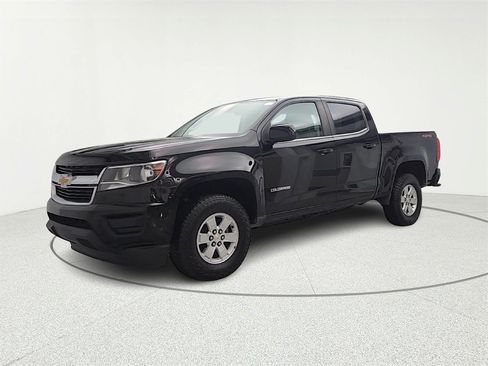 Used 2020 Chevrolet Colorado W/T w/ WT Convenience Package image 3