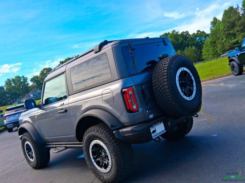 Used 2023 Ford Bronco Badlands w/ Sasquatch Package AWD/4WD image 26