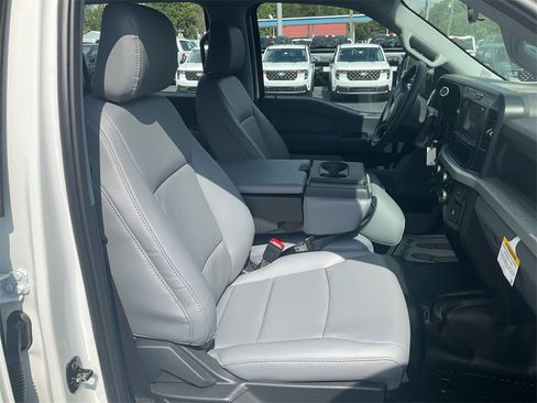 New 2026 Ford F250 XL w/ FX4 Off-Road Package image 13