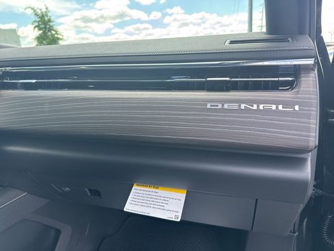 New 2025 GMC Sierra EV Denali image 24