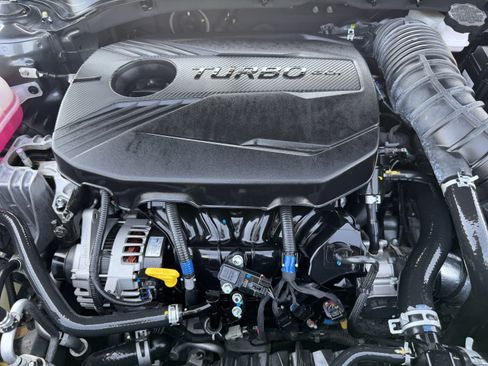 Certified 2023 Kia Forte GT FWD image 27