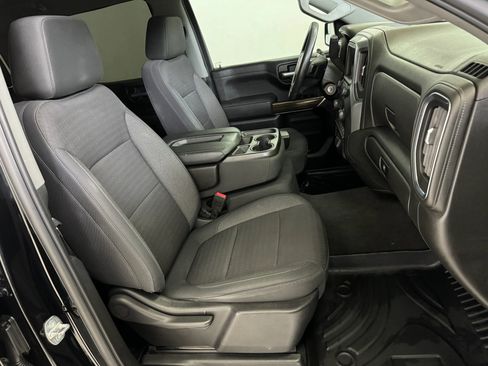 Used 2020 Chevrolet Silverado 1500 LT image 32