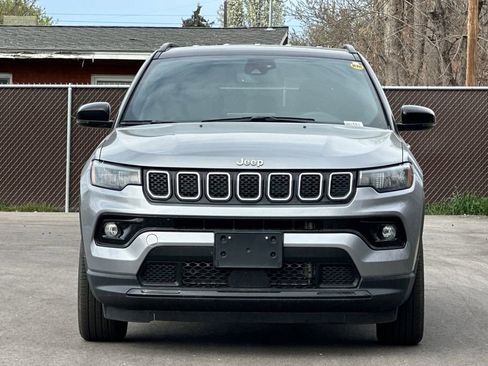 Used 2024 Jeep Compass Limited AWD/4WD image 9