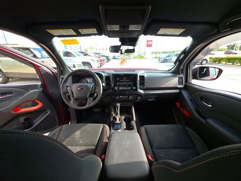 Used 2022 Nissan Frontier Pro-X RWD image 25