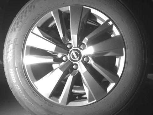 Used 2025 Nissan Pathfinder SV image 15