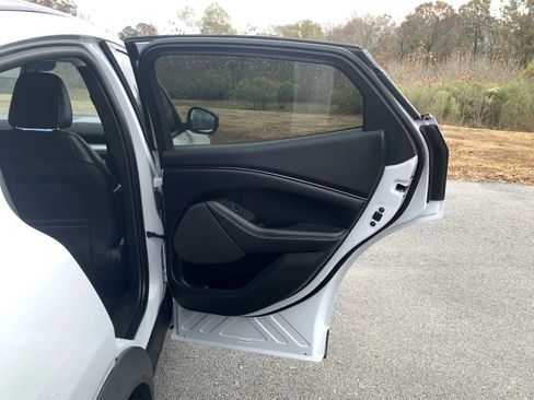 Used 2023 Ford Mustang Mach-E Select image 29