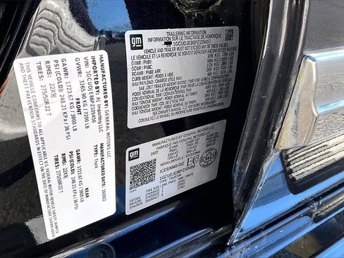 Used 2023 Chevrolet Silverado 1500 High Country w/ High Country Premium Package image 28