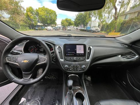Used 2024 Chevrolet Malibu LT image 33