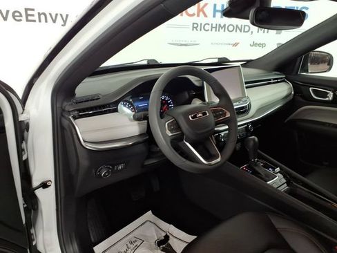 Used 2024 Jeep Compass Limited AWD/4WD image 13